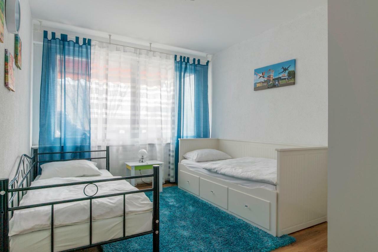 Private Rooms Near Exhibition Center Hanóver Exterior foto